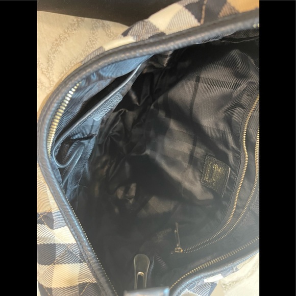 Burberry Beige/Black House Check Canvas and Leather Hoxton Hobo - Picture 12 of 14